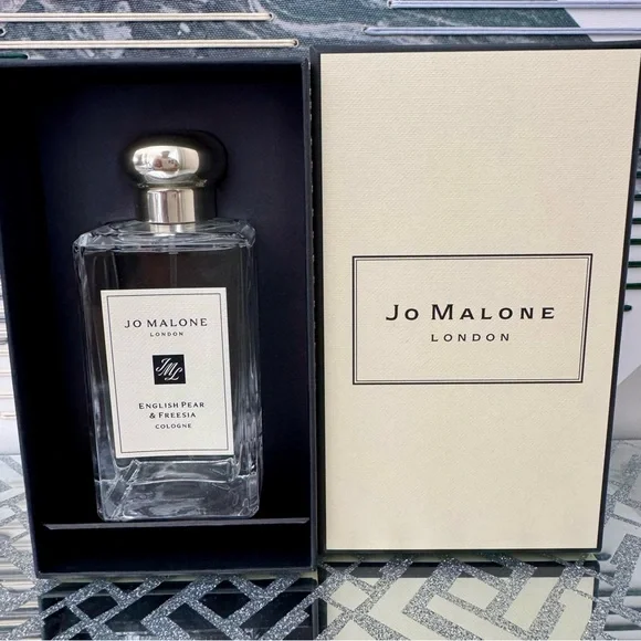 Jo Malone London English Pear & Freesia Unisex body